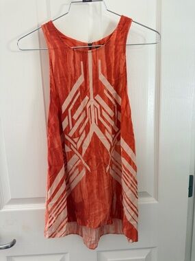 Matty M Coral & Cream Abstract Sleeveless Blouse. 100% Silk